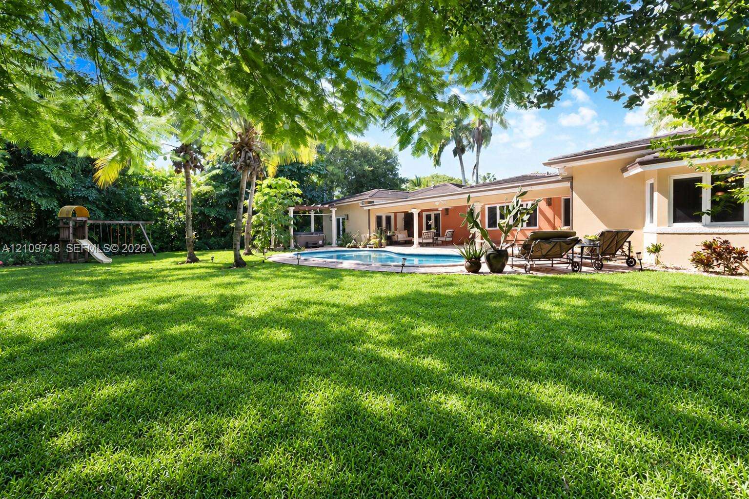7811 Altamira St, Coral Gables, FL 33143 - For Sale photo 4