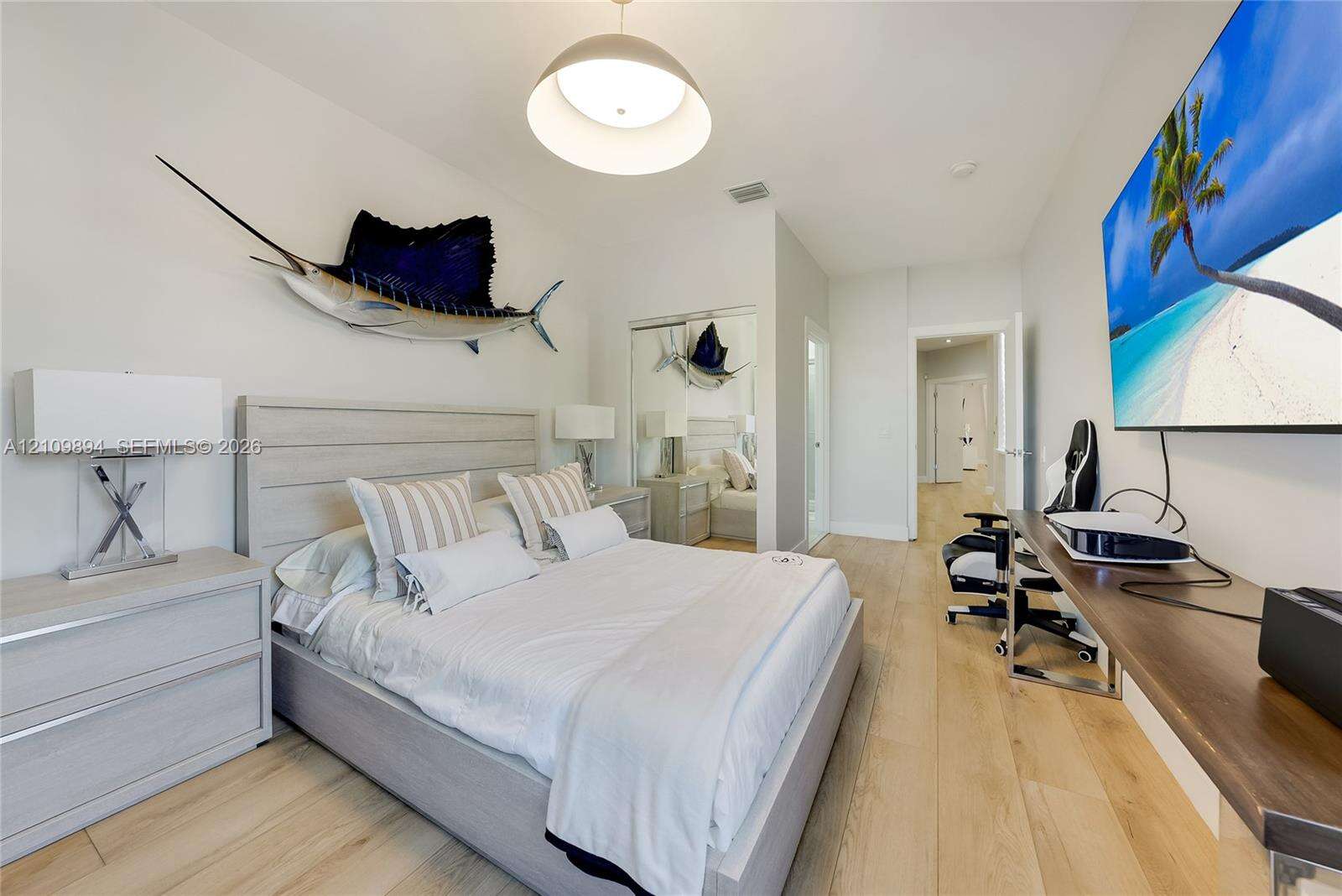 1366 Harbor Vw W, Hollywood, FL 33019 - For Sale photo 1