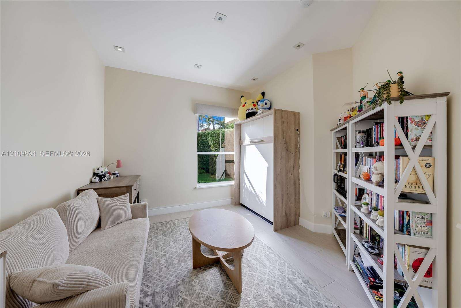 1366 Harbor Vw W, Hollywood, FL 33019 - For Sale photo 15