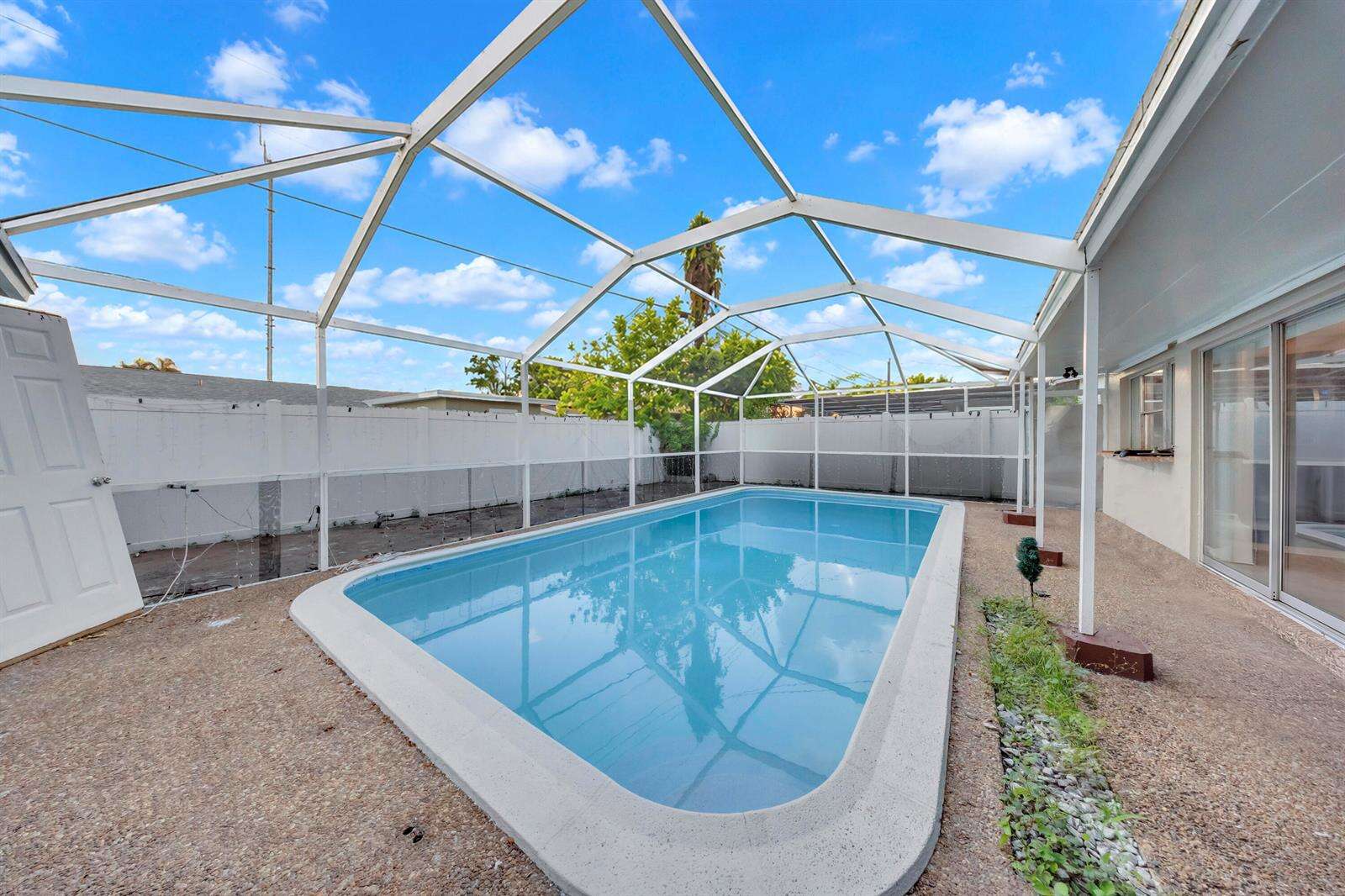6736 Pansy, Miramar, FL 33023 - For Sale photo 21