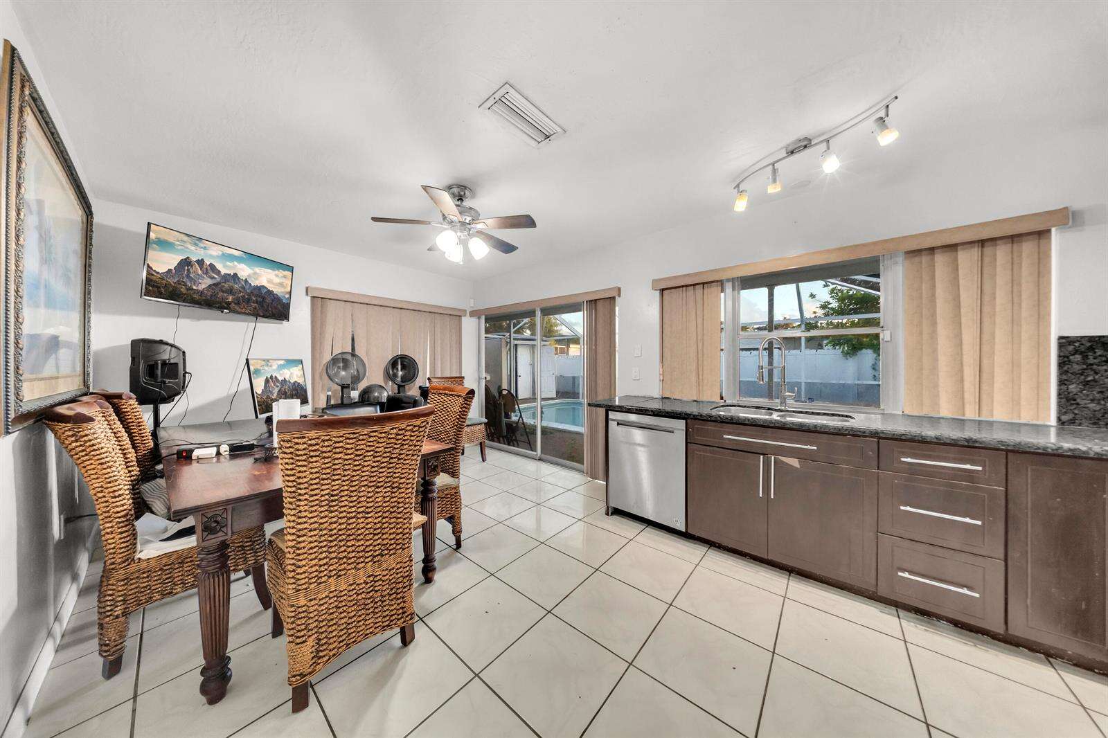 6736 Pansy, Miramar, FL 33023 - For Sale photo 35