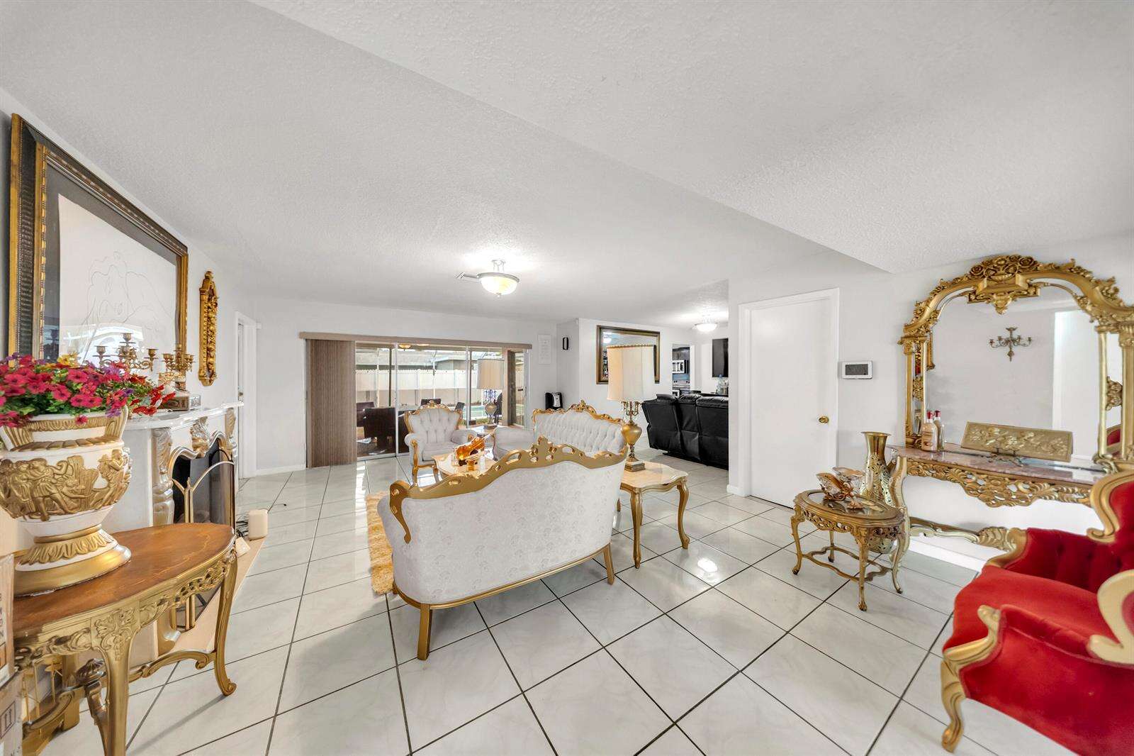 6736 Pansy, Miramar, FL 33023 - For Sale photo 5