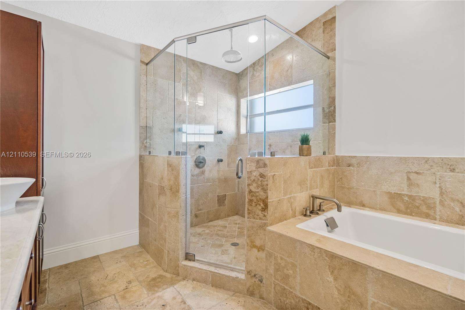 15263 157th Ter, Miami, FL 33187 - For Sale photo 12