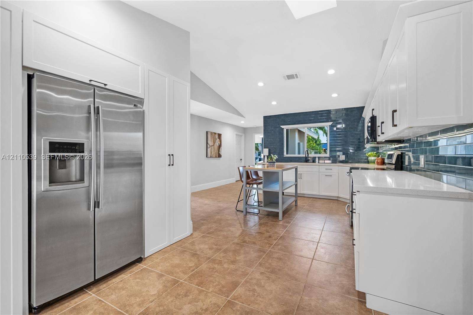 15263 157th Ter, Miami, FL 33187 - For Sale photo 5
