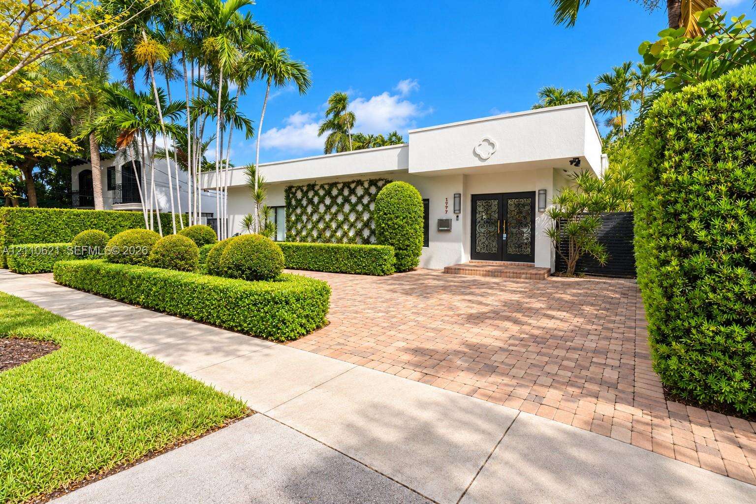 1777 Daytonia Rd, Miami Beach, FL 33141 - For Sale photo 4