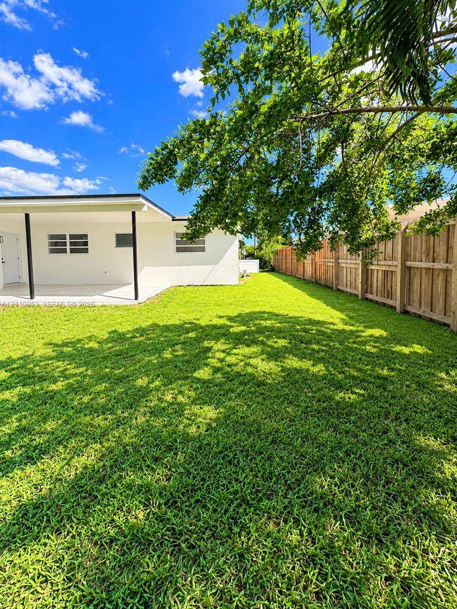 420 71st Way, Pembroke Pines, FL 33023 - For Sale photo 24