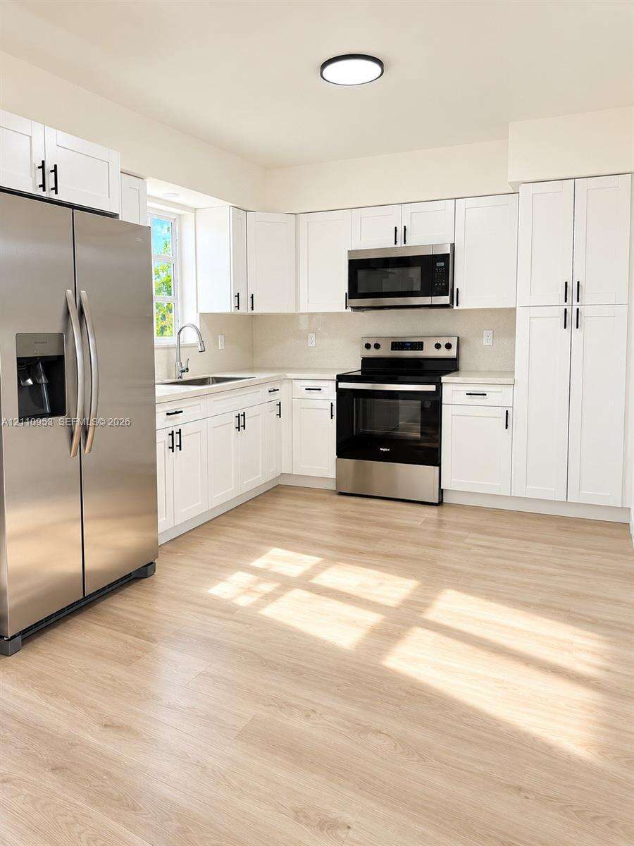 420 71st Way, Pembroke Pines, FL 33023 - For Sale photo 8