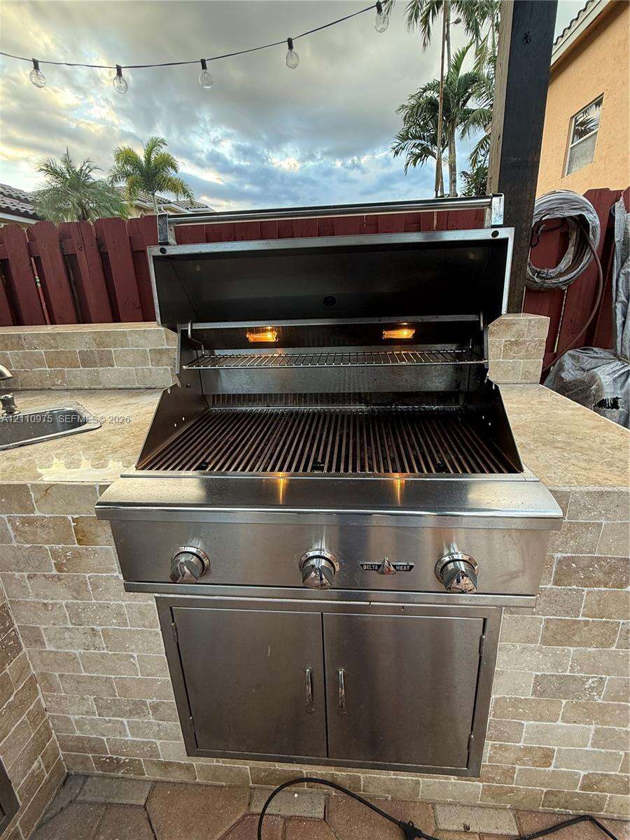 2030 99th Ter, Pembroke Pines, FL 33024 - For Sale photo 16