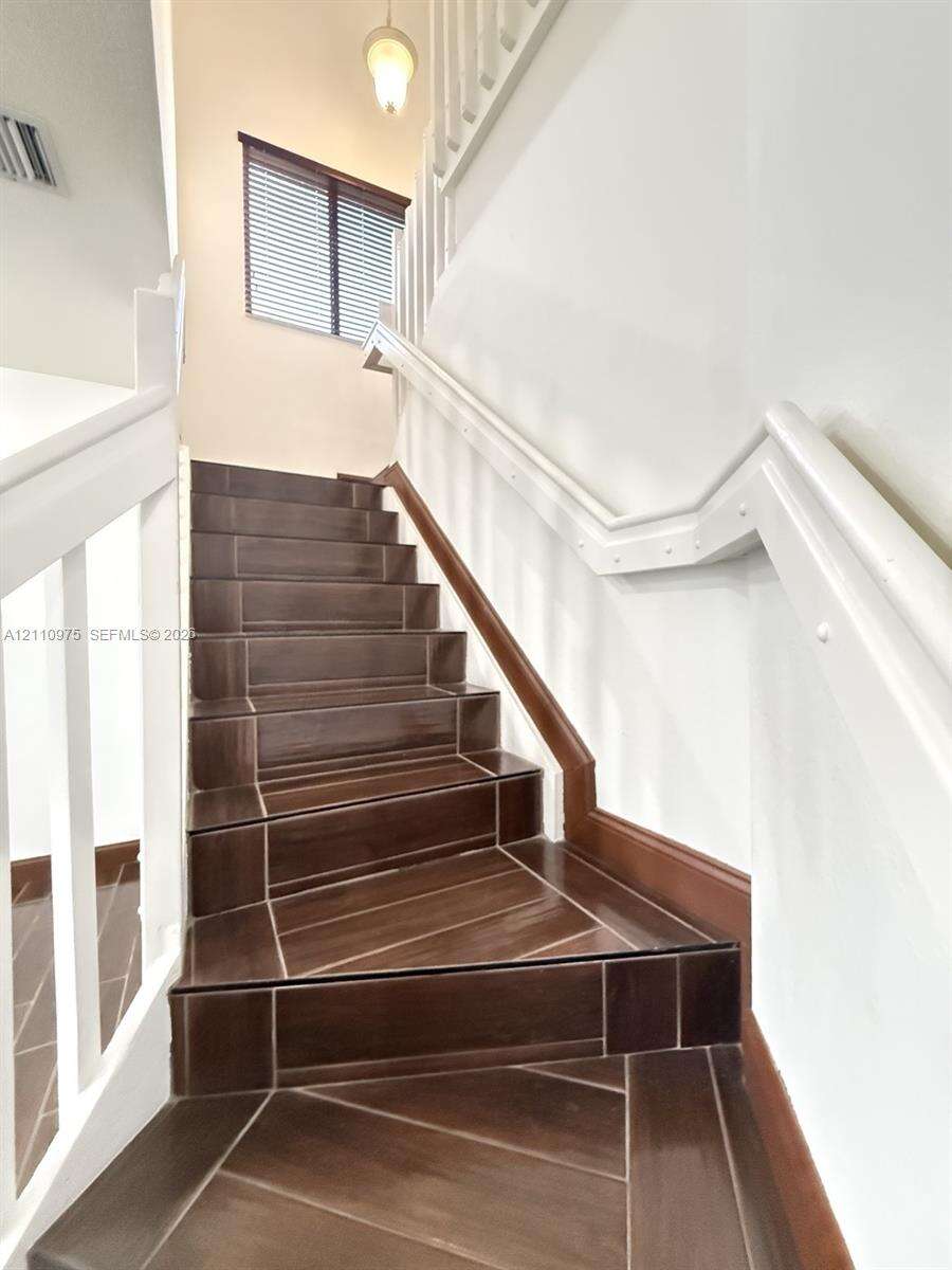 2030 99th Ter, Pembroke Pines, FL 33024 - For Sale photo 23