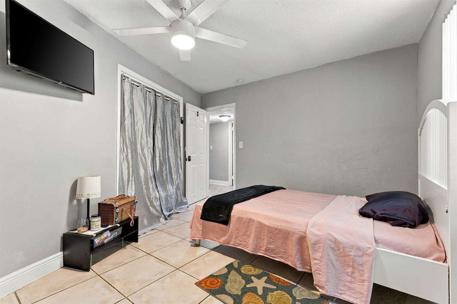 6100 Hayes, Hollywood, FL 33024 - For Sale photo 17