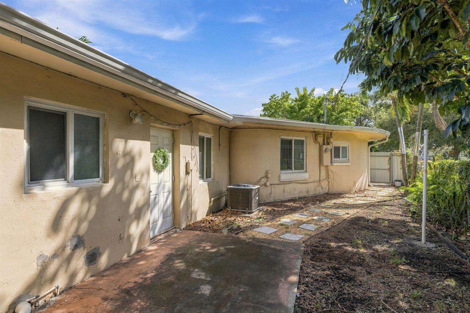 6100 Hayes, Hollywood, FL 33024 - For Sale photo 23