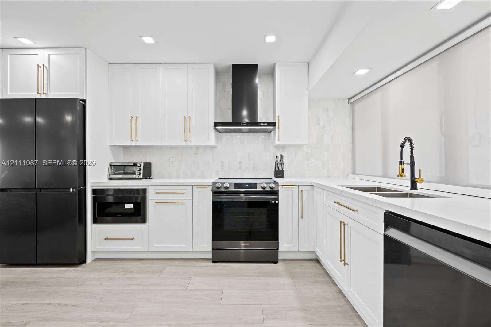 822 Polk St, Hollywood, FL 33019 - For Sale photo 9