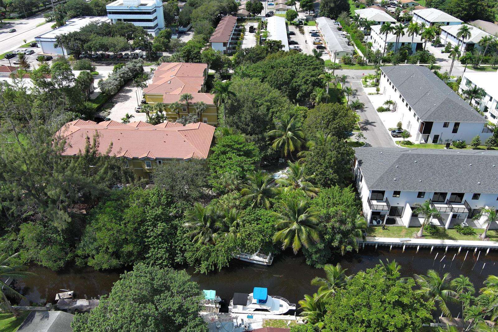 4696 32nd, Dania Beach, FL 33312 - For Sale photo 2