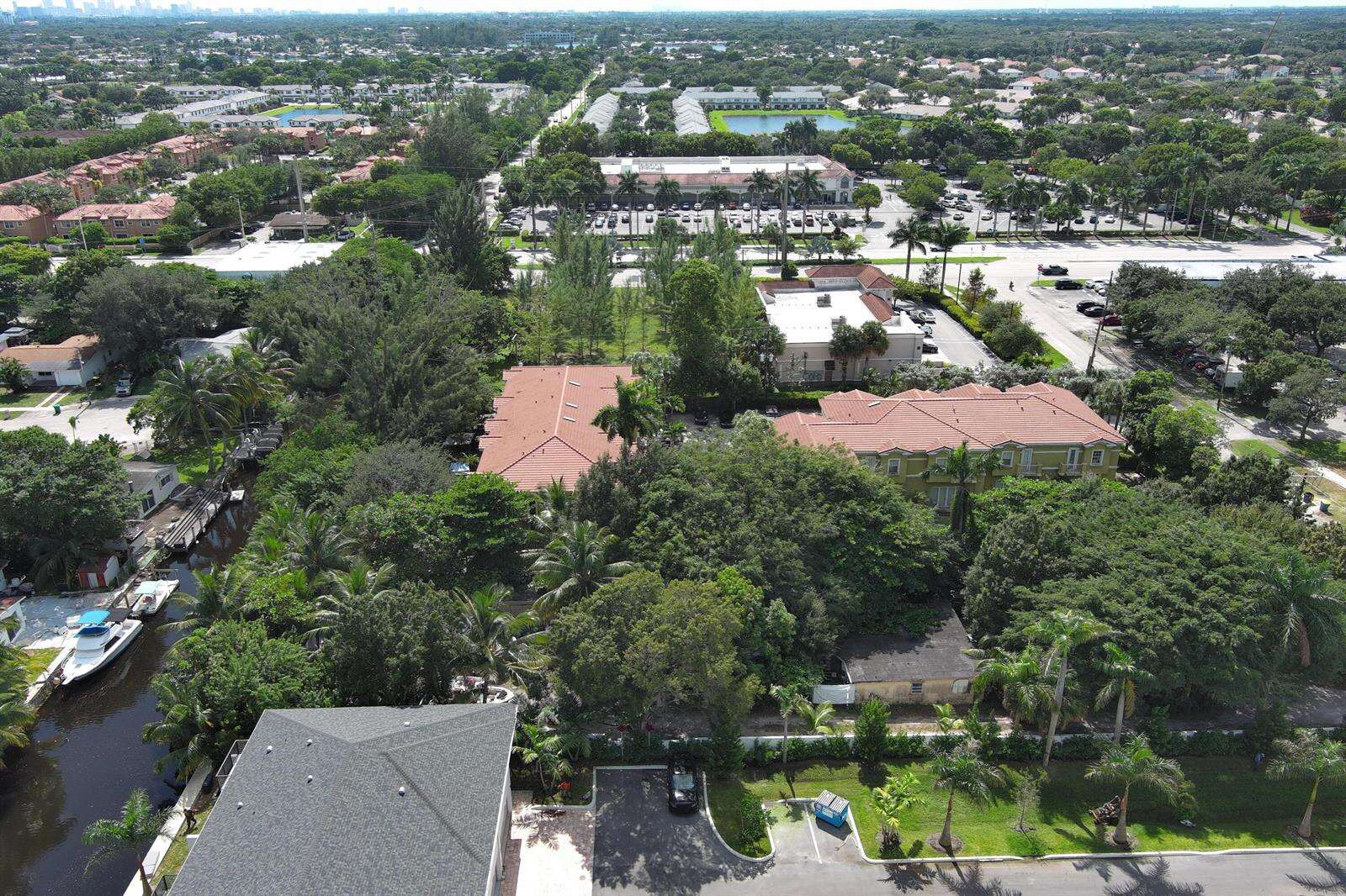 4696 32nd, Dania Beach, FL 33312 - For Sale photo 11