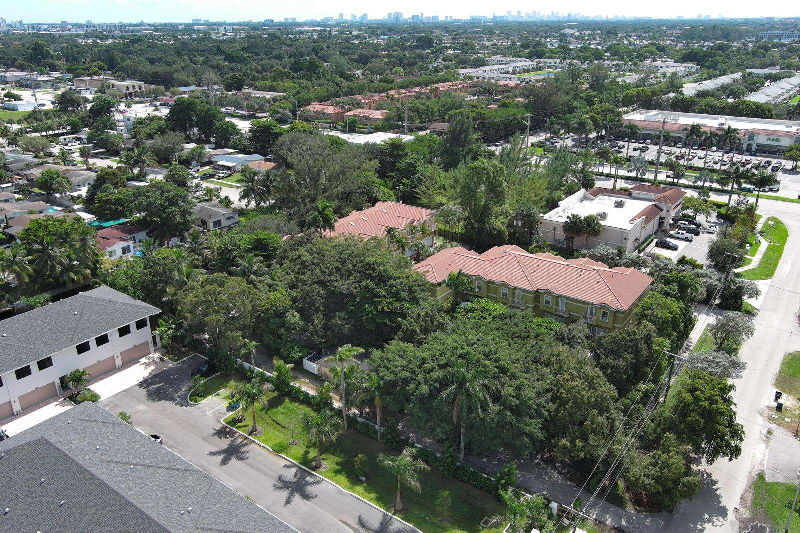 4696 32nd, Dania Beach, FL 33312 - For Sale photo 13