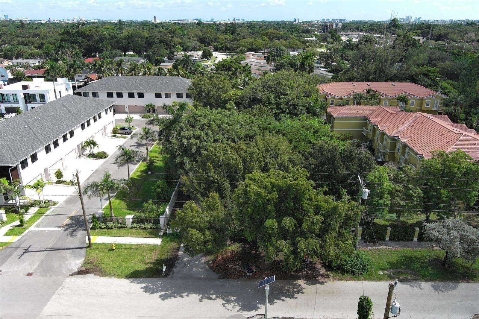 4696 32nd, Dania Beach, FL 33312 - For Sale photo 7
