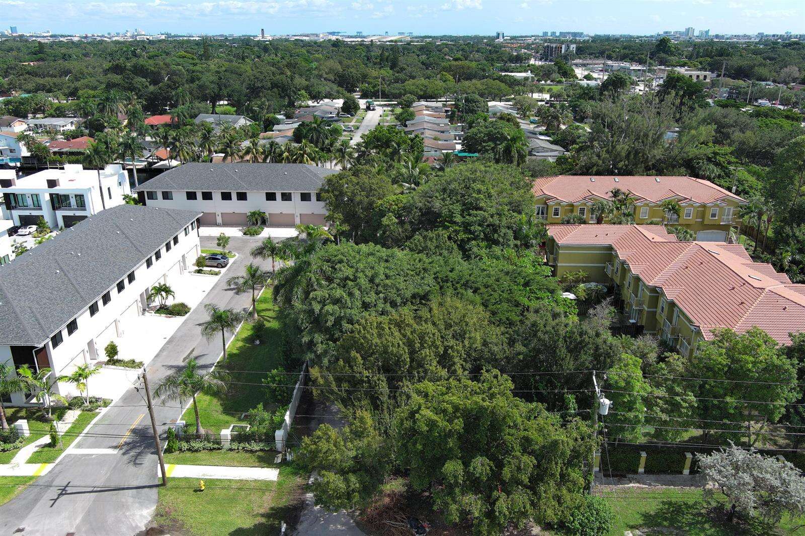 4696 32nd, Dania Beach, FL 33312 - For Sale photo 8
