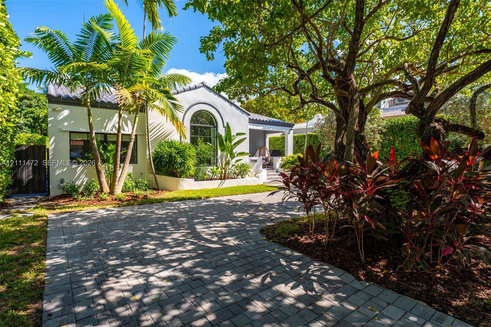 1735 Lenox Ave, Miami Beach, FL 33139 - For Sale photo 1