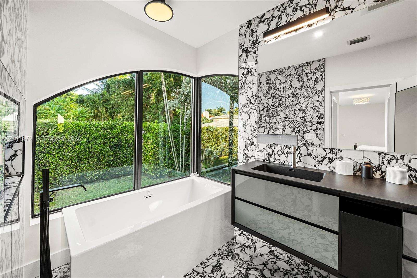 1735 Lenox Ave, Miami Beach, FL 33139 - For Sale photo 35