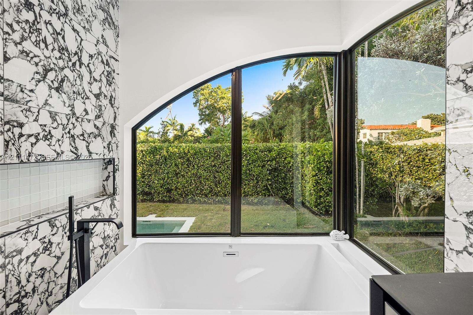 1735 Lenox Ave, Miami Beach, FL 33139 - For Sale photo 10