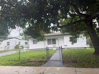 6311 Flagler St, Hollywood, FL 33023 - For Sale photo 4