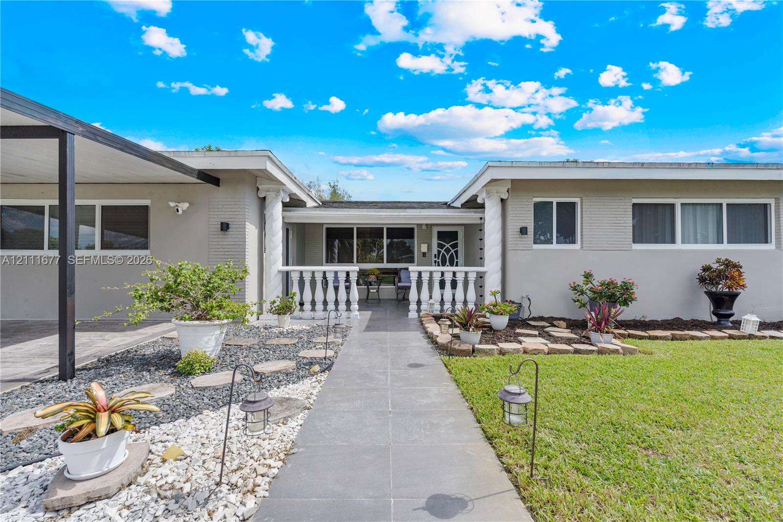 1921 Acapulco Dr, Miramar, FL 33023 - For Sale photo 5