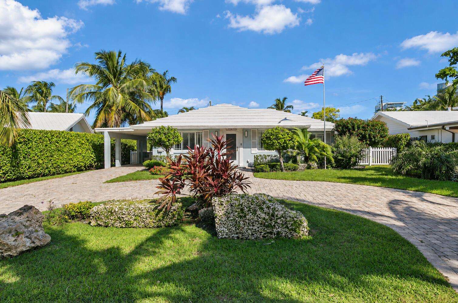 2607 21st, Fort Lauderdale, FL 33316 - For Sale photo 2