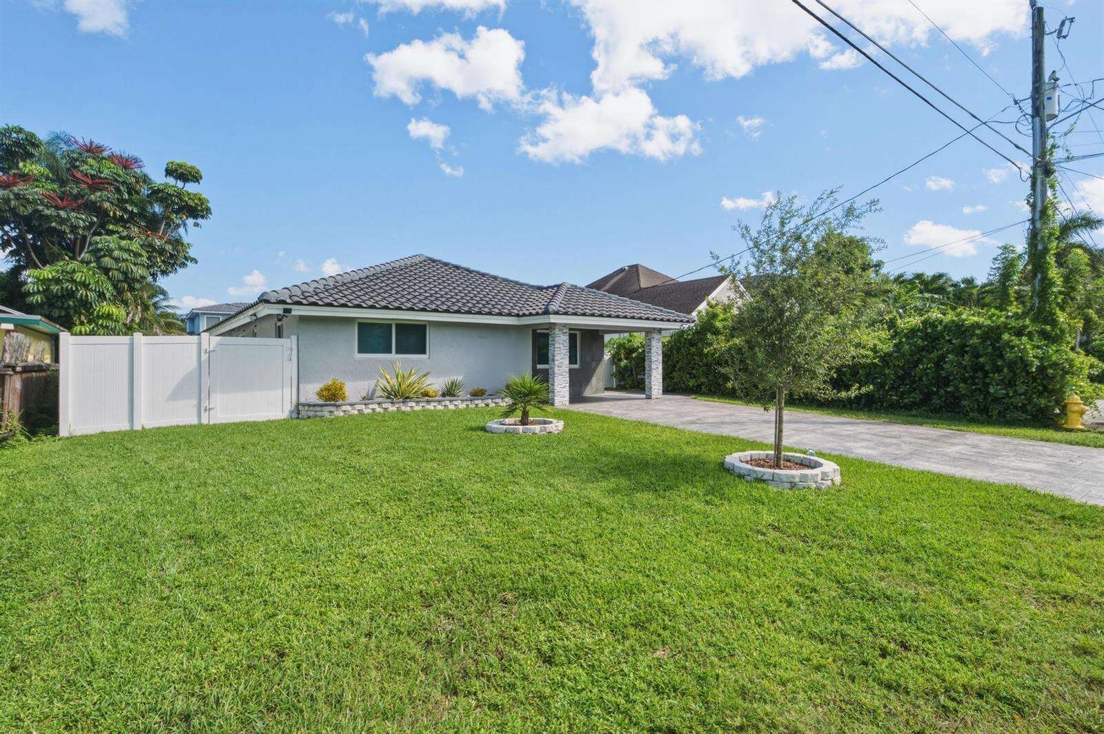 4440 26th, Fort Lauderdale, FL 33312 - For Sale photo 2