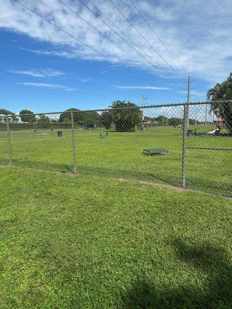 551 99th, Pembroke Pines, FL 33024 - For Sale photo 16