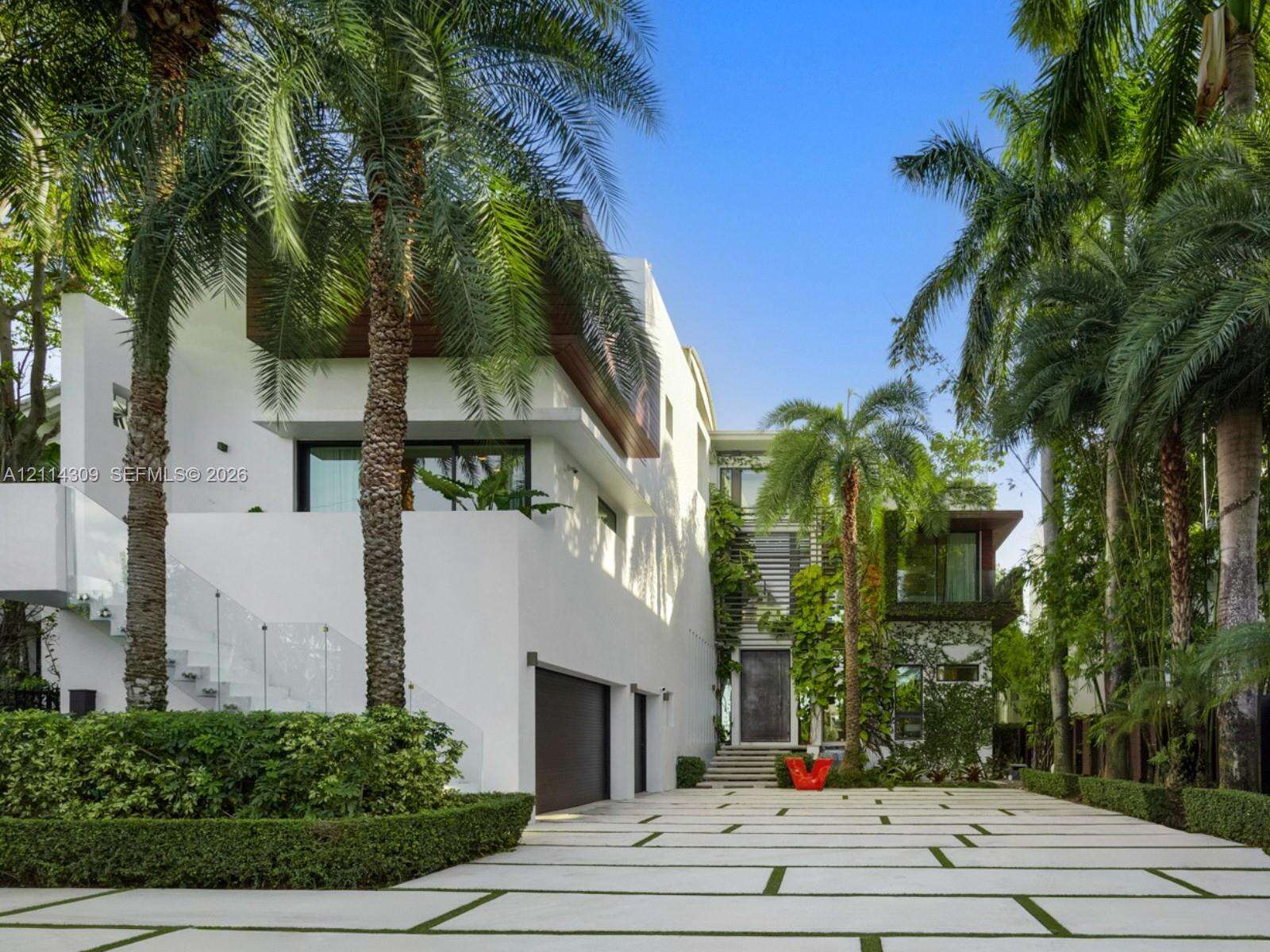 1374 Venetian Way, Miami, FL 33139 - For Sale photo 1
