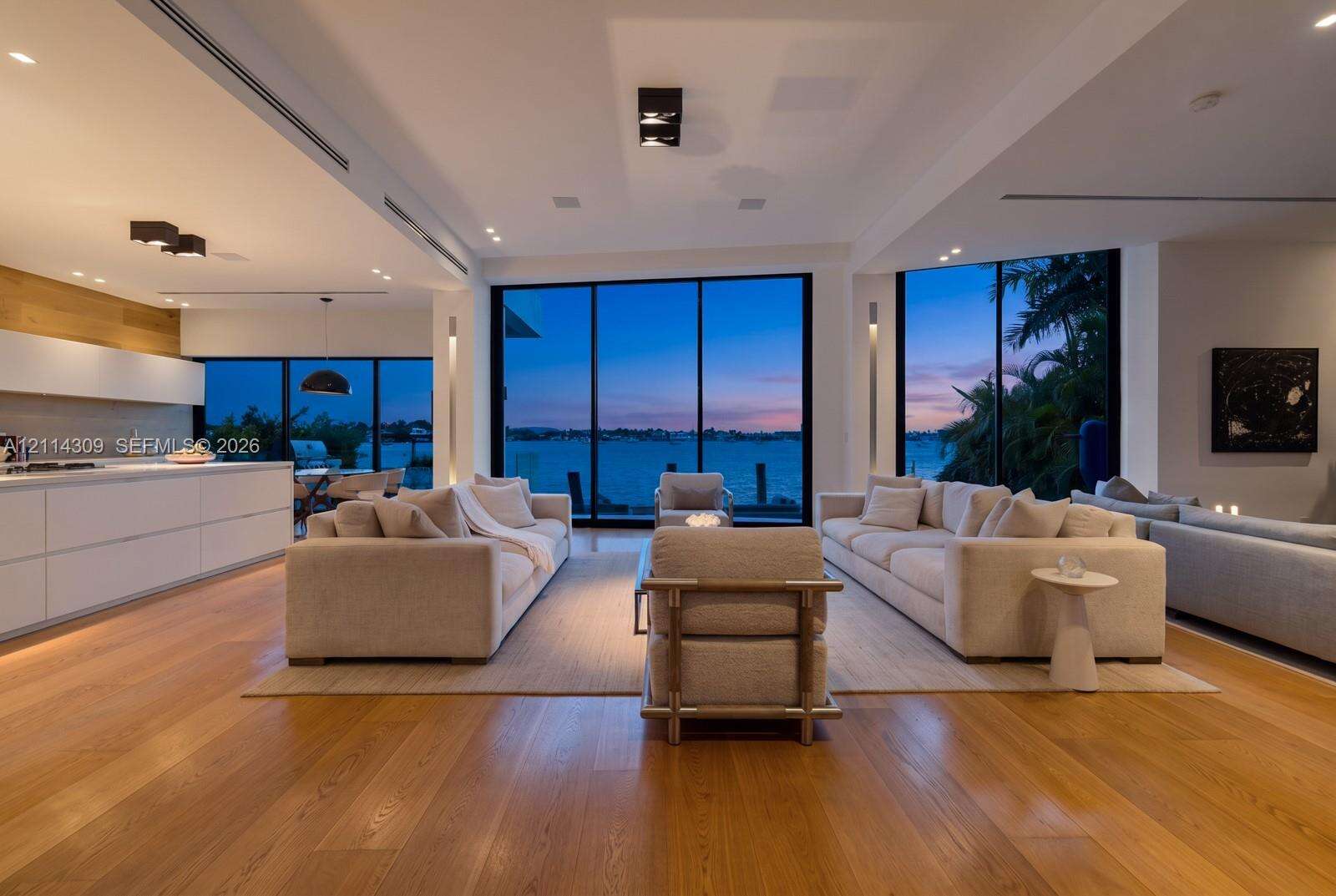 1374 Venetian Way, Miami, FL 33139 - For Sale photo 54