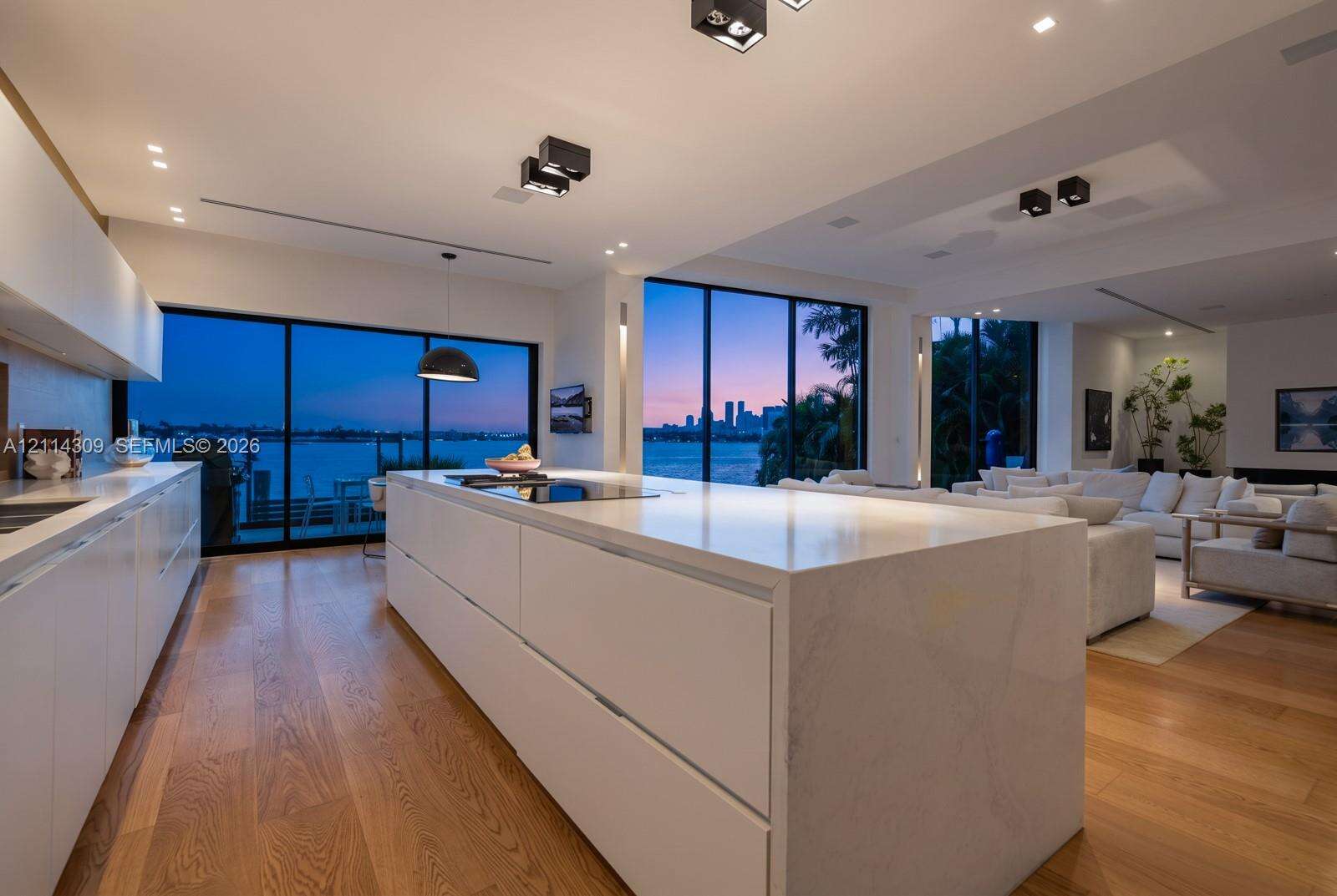 1374 Venetian Way, Miami, FL 33139 - For Sale photo 55