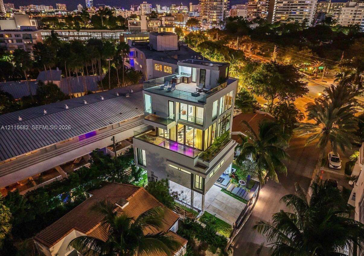 11 Century Ln, Miami Beach, FL 33139 - For Sale photo 1