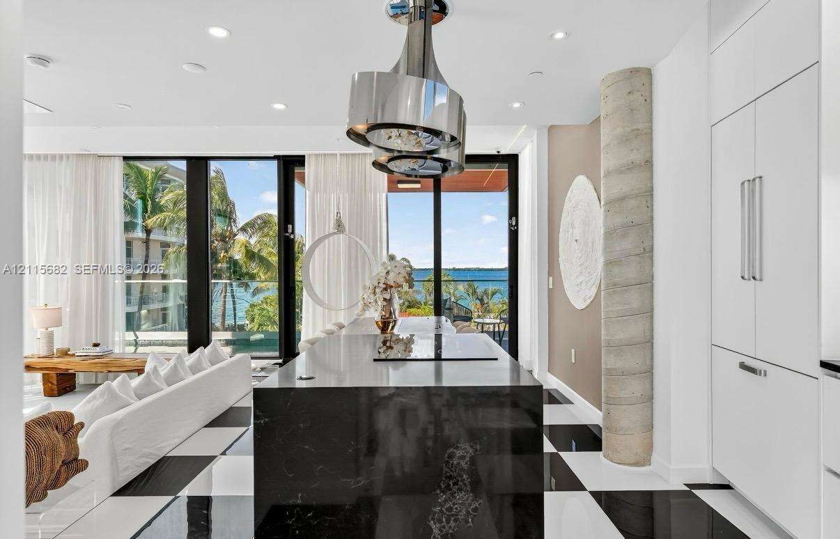 11 Century Ln, Miami Beach, FL 33139 - For Sale photo 14
