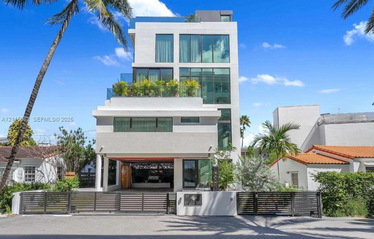 11 Century Ln, Miami Beach, FL 33139 - For Sale photo 3