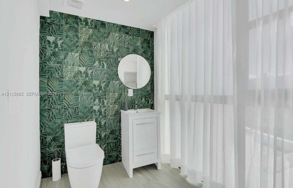 11 Century Ln, Miami Beach, FL 33139 - For Sale photo 21