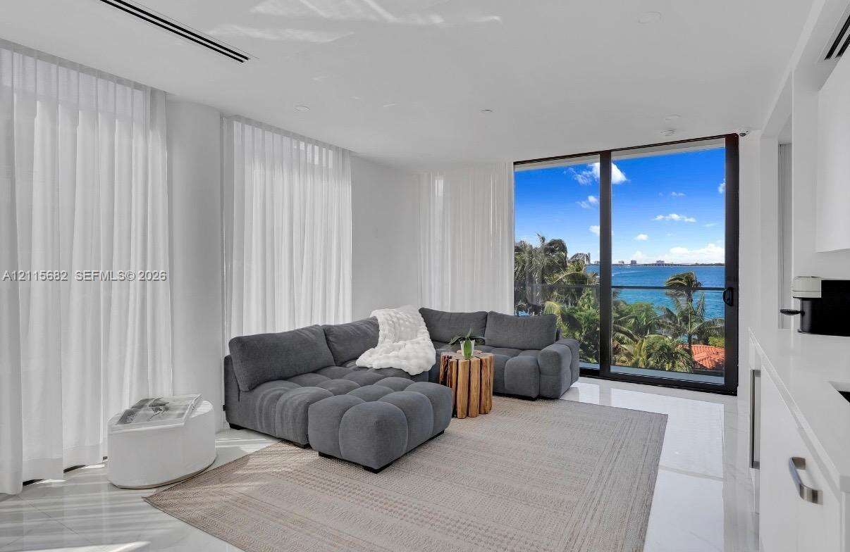 11 Century Ln, Miami Beach, FL 33139 - For Sale photo 5