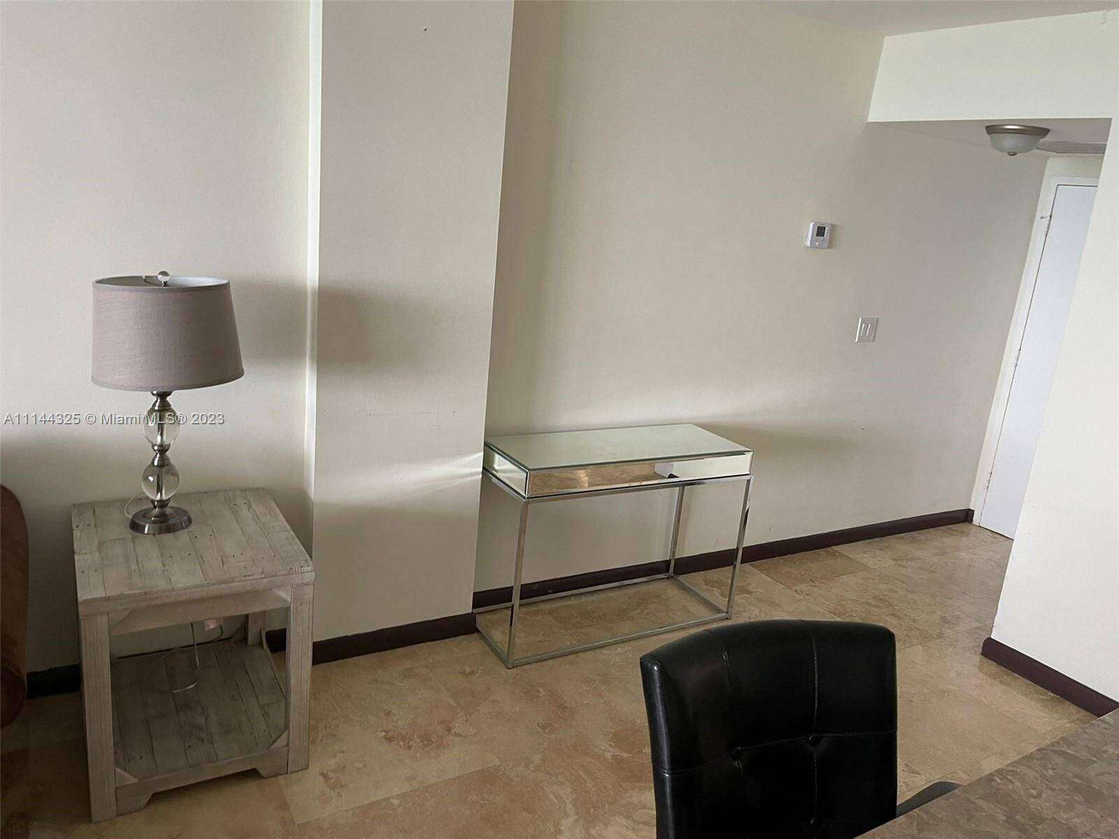 Sea Air Towers at 3725 Ocean Dr, Hollywood, FL 33019 - For Sale photo 8