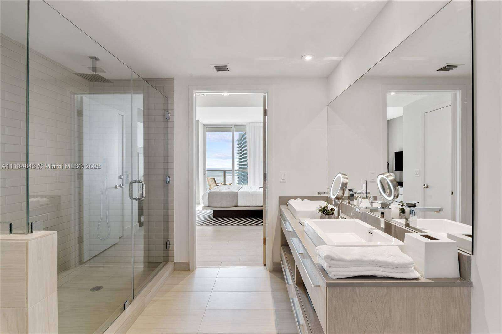 Hyde Beach House at 4010 Ocean Dr, Hollywood, FL 33019 - For Sale photo 12