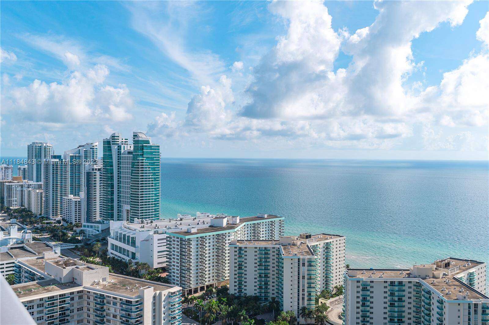 Hyde Beach House at 4010 Ocean Dr, Hollywood, FL 33019 - For Sale photo 4
