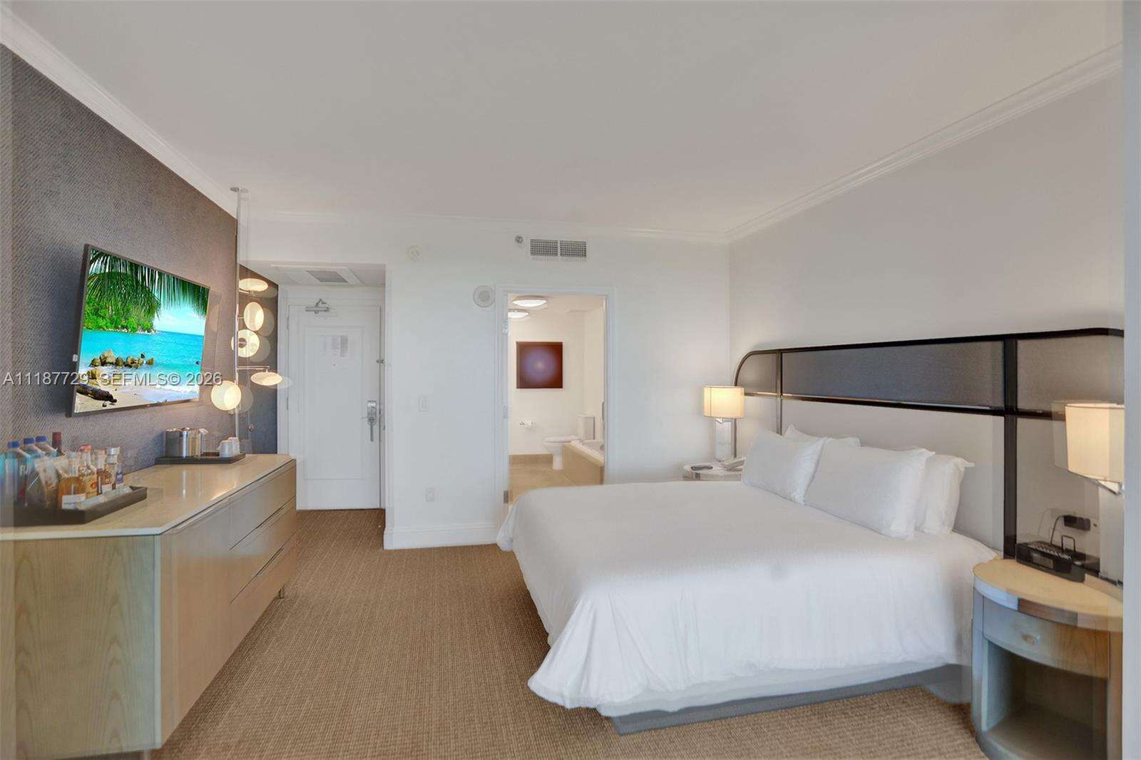 Fontainebleau 2 at 4401 Collins Ave, Miami Beach, FL 33140 - For Sale photo 14