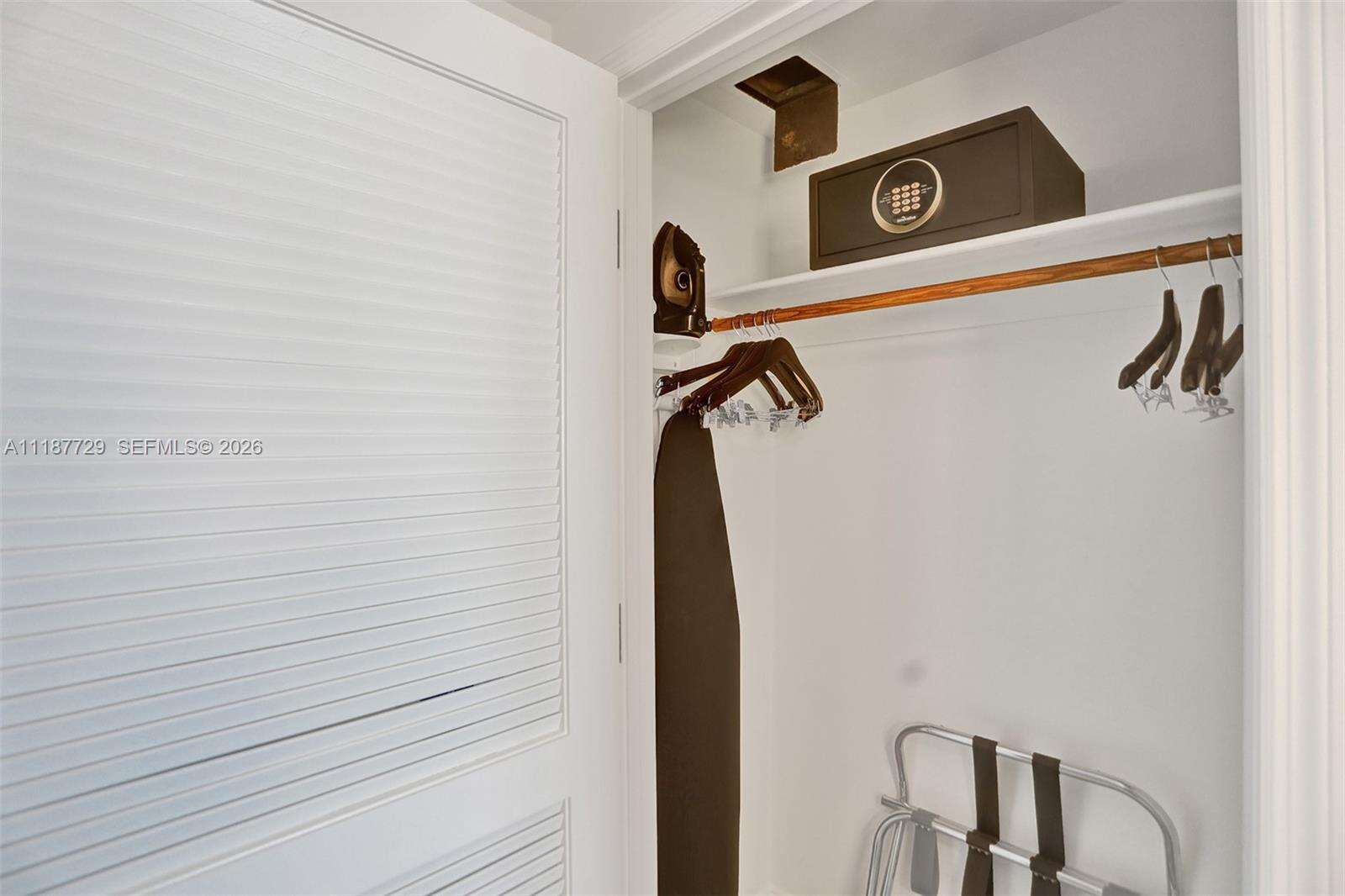 Fontainebleau 2 at 4401 Collins Ave, Miami Beach, FL 33140 - For Sale photo 24