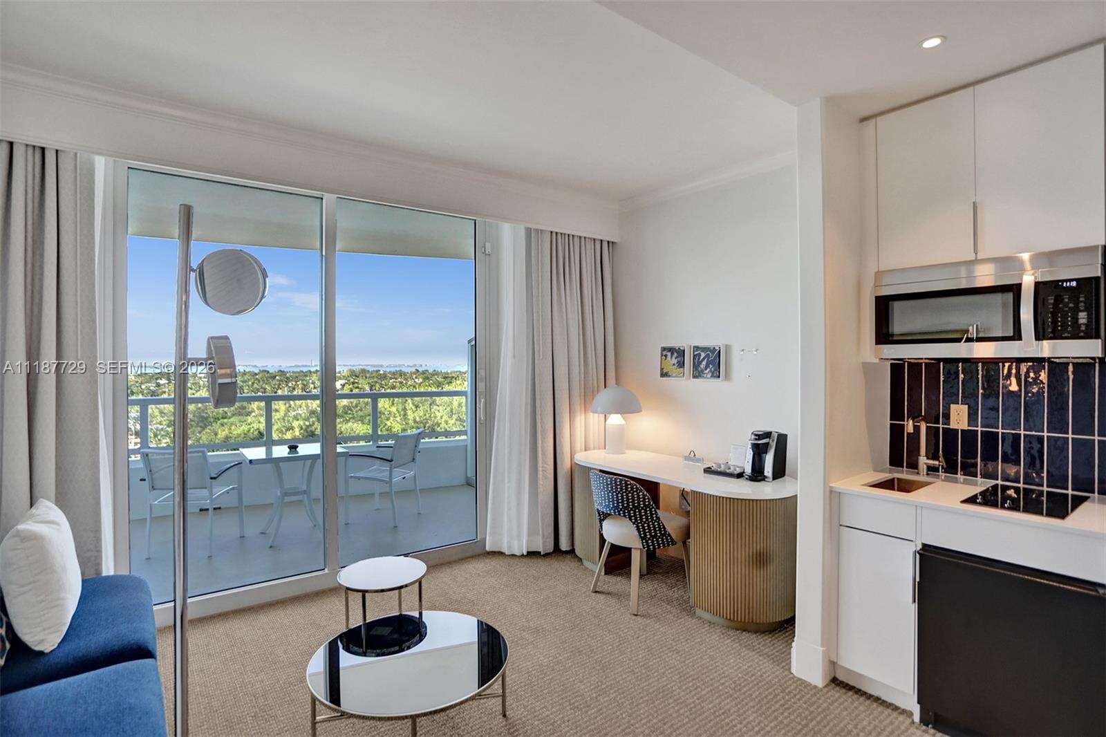 Fontainebleau 2 at 4401 Collins Ave, Miami Beach, FL 33140 - For Sale photo 10