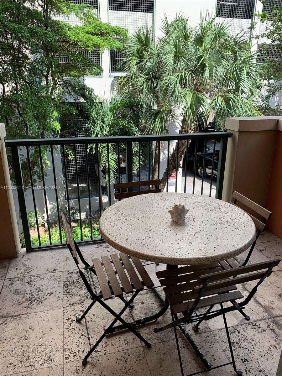 The Mutiny at 2951 Bayshore Dr, Miami, FL 33133 - For Sale photo 1