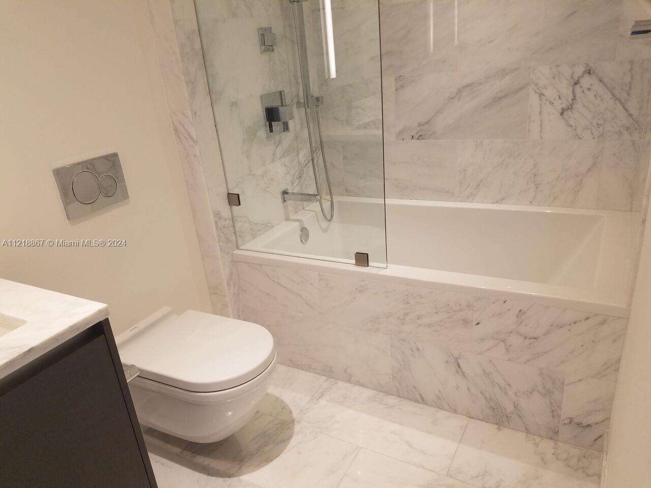 Echo Brickell at 1451 Brickell Ave, Miami, FL 33131 - For Sale photo 14