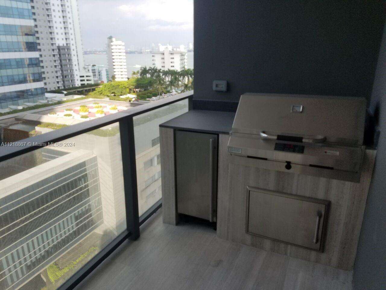 Echo Brickell at 1451 Brickell Ave, Miami, FL 33131 - For Sale photo 3