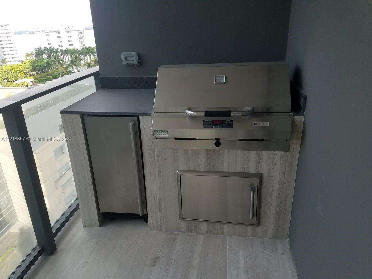 Echo Brickell at 1451 Brickell Ave, Miami, FL 33131 - For Sale photo 4