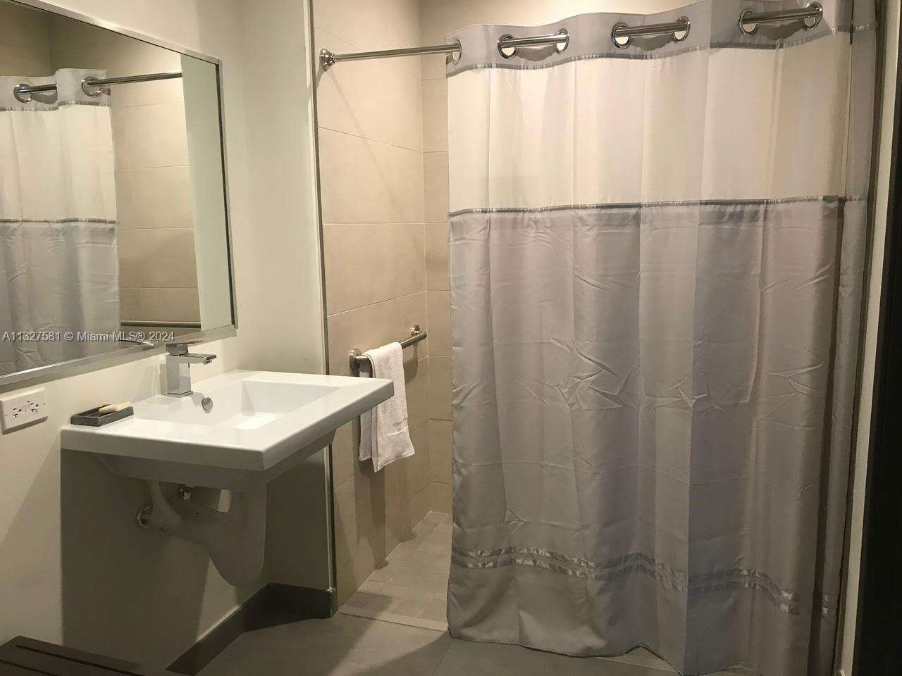 Costa Hollywood at 777 Ocean Dr, Hollywood, FL 33019 - For Sale photo 14