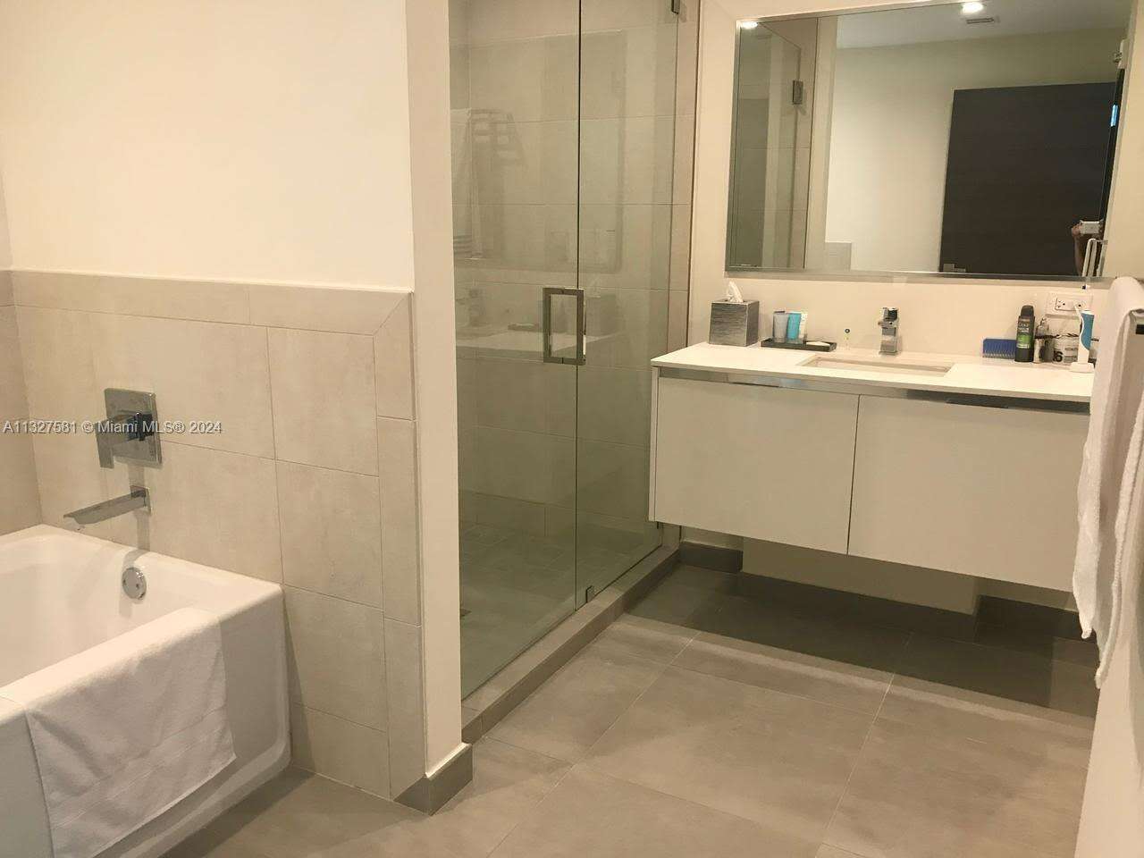Costa Hollywood at 777 Ocean Dr, Hollywood, FL 33019 - For Sale photo 15