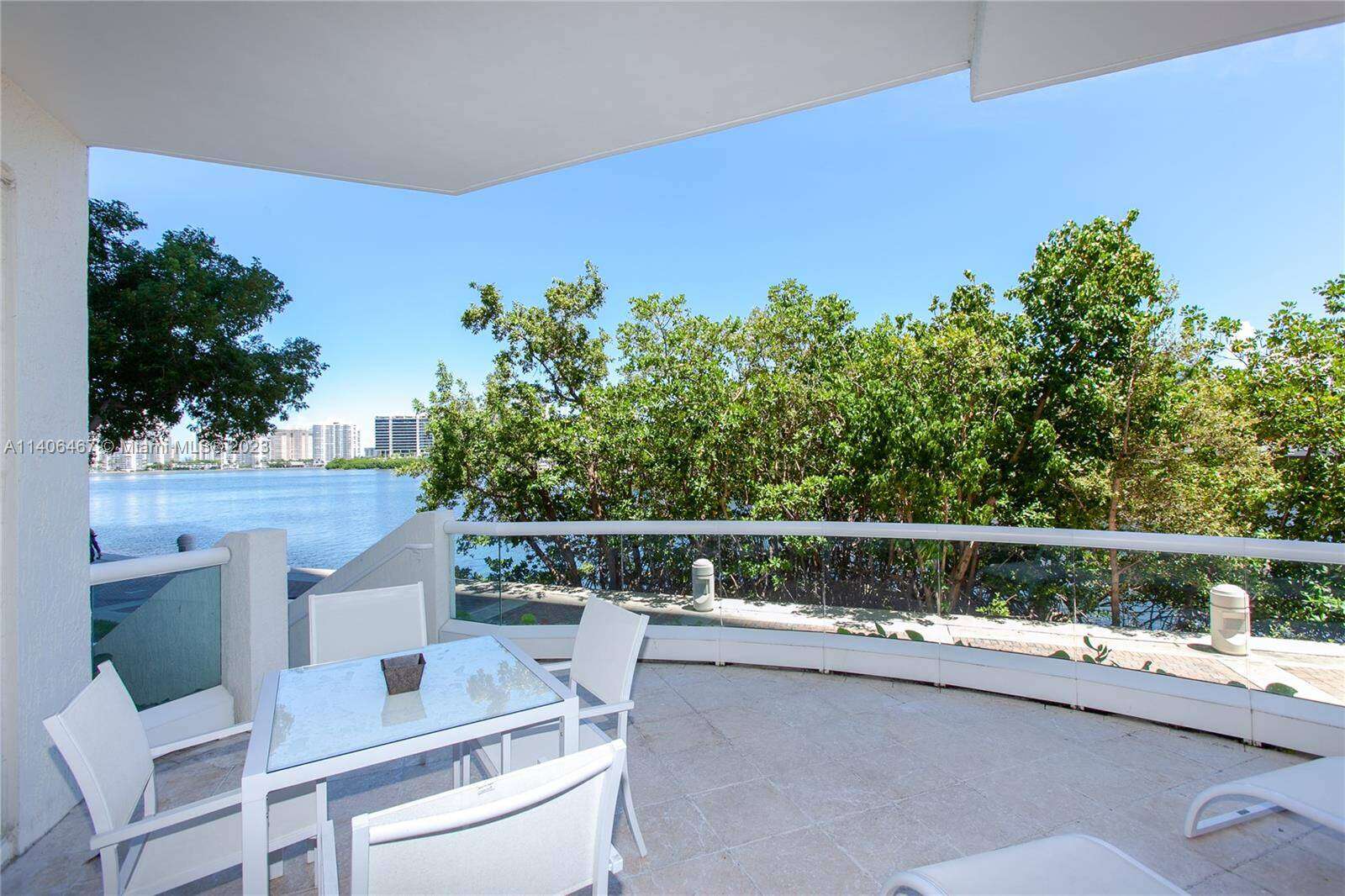 BELLAMARE WILLIAMS ISLAND - 6000 Island Blvd, Aventura, FL 33160 | Picture 3
